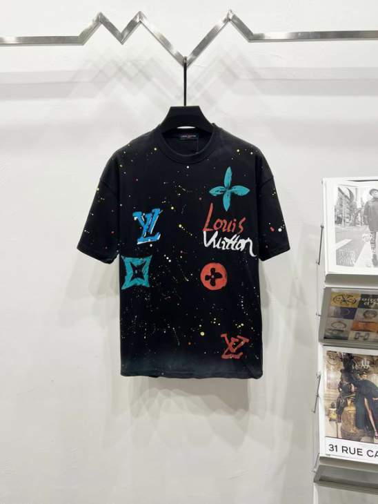 Picture of Louis Vuitton T Shirts Short _SKULVS-XLqqtx117235